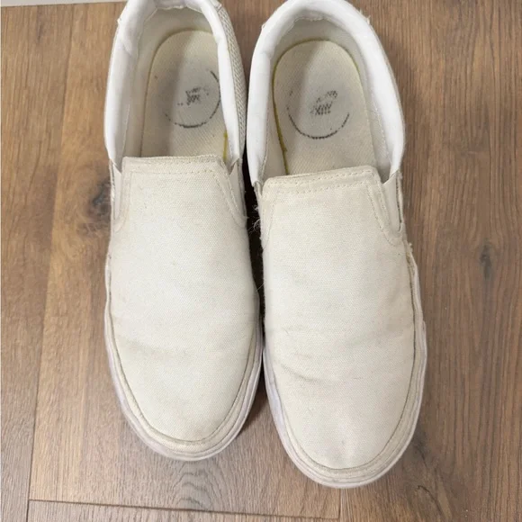 Nike White Slip-On Sneakers - Picture 2 of 6